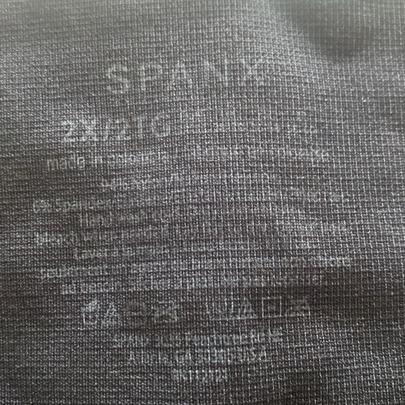 Spanx 2X black leggings - Picture 2 of 2